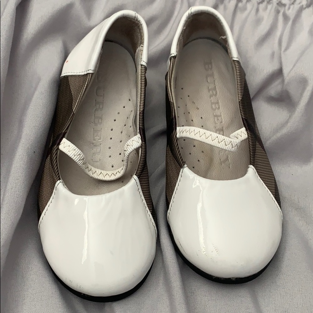 Toddler girls Burberry dress shoes